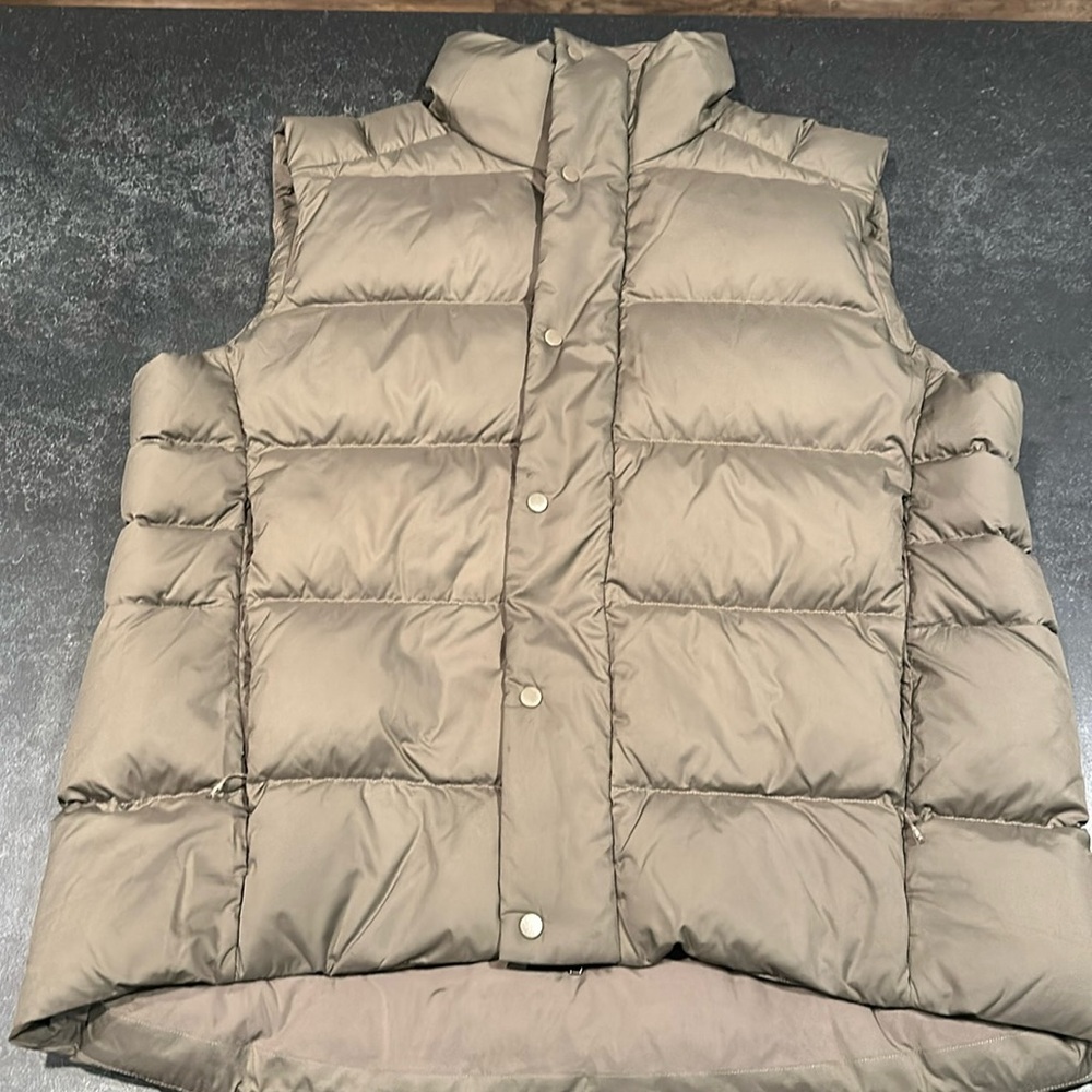 Lululemon puffer vest